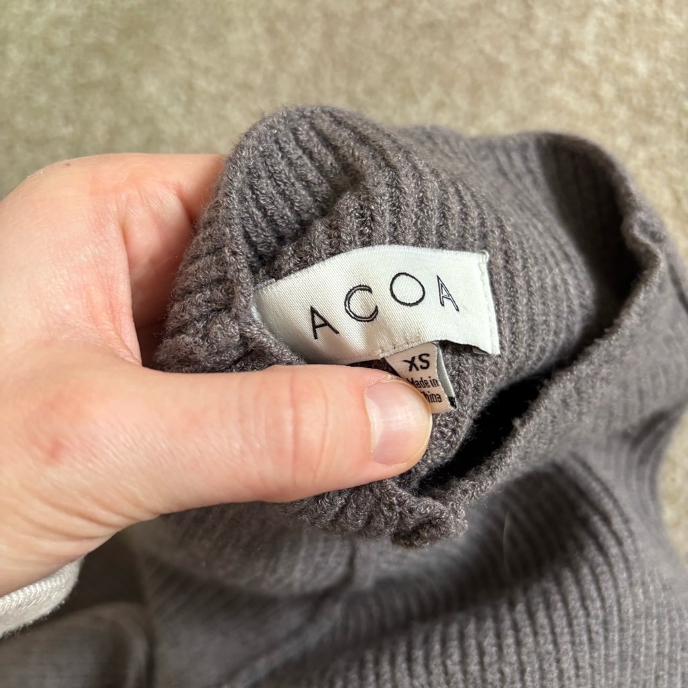 Modcloth Size X-Small Brown Heart Elbow Patch Mock-Neck Grey Long Sleeve Sweater - Picture 6 of 7